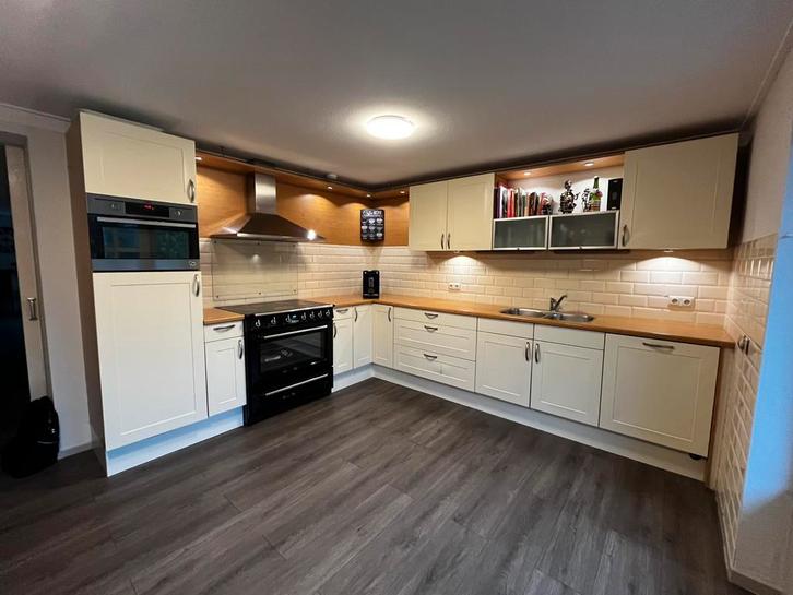 Hoekkeuken vanille, Huis en Inrichting, Keuken | Complete keukens, Gebruikt, Hoekkeuken, Crème, Hout, Ophalen