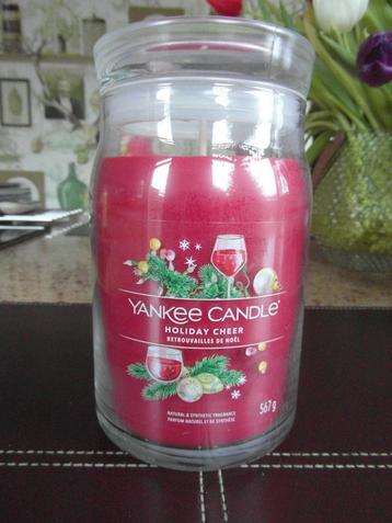 YANKEE CANDLE Geurkaars  "HOLIDAY CHEER"  Large Jar beschikbaar voor biedingen