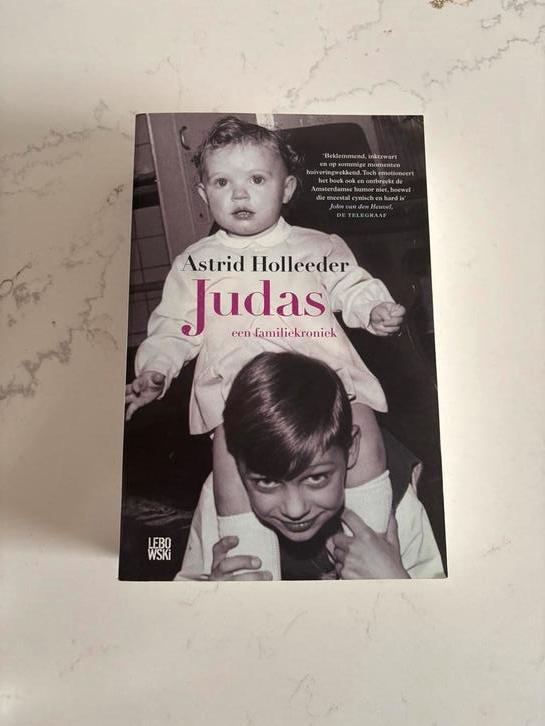 Astrid Holleeder - Judas, Boeken, Detectives, Gelezen, Ophalen of Verzenden