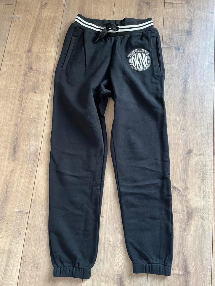 DKNY joggingbroek 152 zgan! Donna Karan zwart, Kinderen en Baby's, Kinderkleding | Maat 152, Zo goed als nieuw, Jongen of Meisje