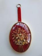 Droogbloemen schilderijtje met bol glas, Ophalen of Verzenden