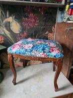 Antiek voetenbankje footstool, Huis en Inrichting, Ophalen of Verzenden, Zo goed als nieuw, Rechthoekig, Minder dan 50 cm