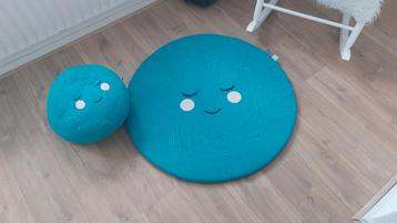 Superleuk vloerkleed en poef kinderkamer blauw Roommate  beschikbaar voor biedingen