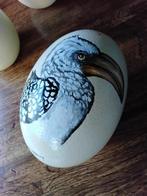 Beschilderd struisvogelei door Enid Robat, Ophalen of Verzenden