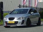 Seat Leon 2.0 FSI SPORT POPS&BANGS CLIMA/CRUISE/APK 08-2026, Auto's, Voorwielaandrijving, Gebruikt, 4 cilinders, Leon