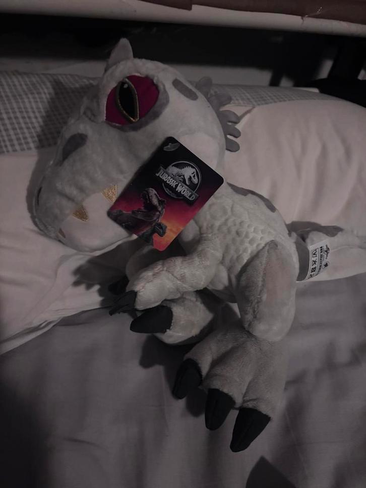 indominus rex Knuffel, Kinderen en Baby's, Speelgoed | Knuffels en Pluche, Zo goed als nieuw, Overige typen, Ophalen of Verzenden