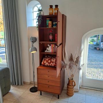 Vintage Multi-Lux Teakhouten Wandkast Jaren '60. beschikbaar voor biedingen