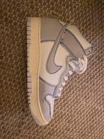 Nike Dunk High 1985 - Maat 42,5, Kleding | Heren, Schoenen, Ophalen, Zo goed als nieuw, Wit, Sneakers of Gympen