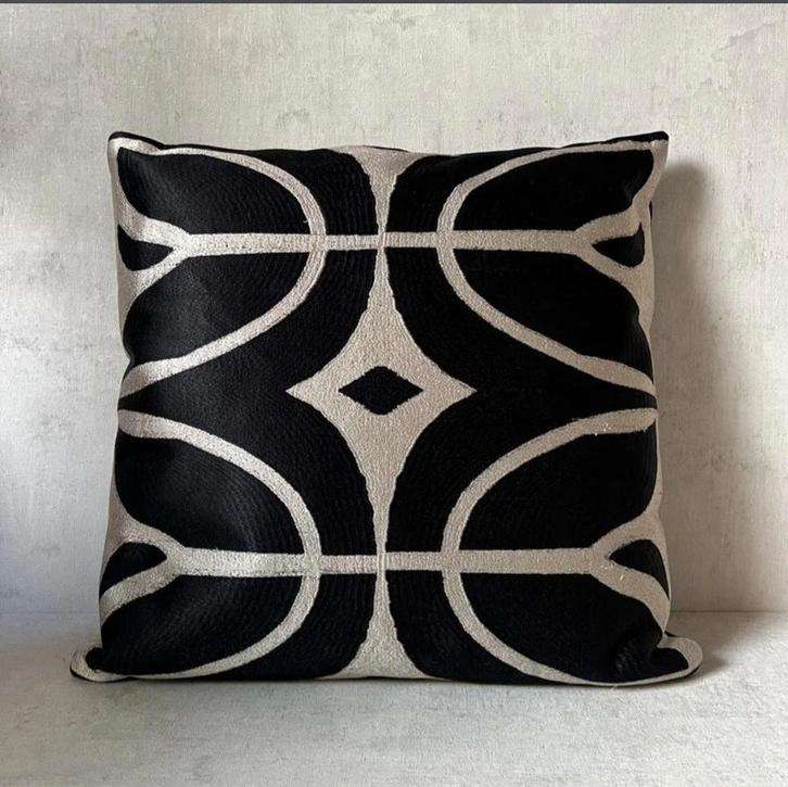 Te koop colmore kussens 5 stuks zwart en champagne, Huis en Inrichting, Woonaccessoires | Kussens, Zo goed als nieuw, Zwart, Vierkant