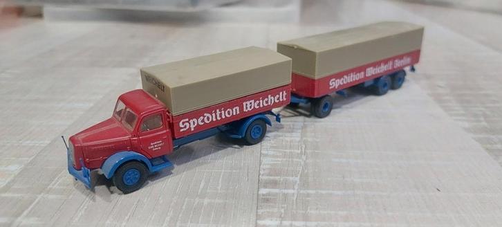 Brekina 7322 Henschel HS 140 Spedition Weichelt Berlin 1:87, Hobby en Vrije tijd, Modelauto's | 1:87, Zo goed als nieuw, Bus of Vrachtwagen