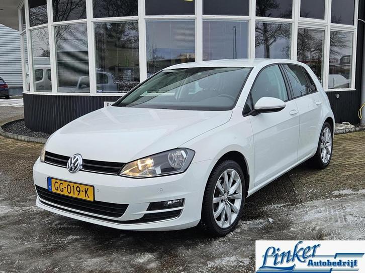 Volkswagen Golf 1.2 TSI Highline CAMERA TREKH NL-AUTO STOELV, Auto's, Volkswagen, Bedrijf, Te koop, Golf, ABS, Achteruitrijcamera