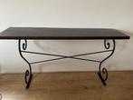 Sidetabel van hout met ijzeren onderstel, Ophalen, Zo goed als nieuw, 25 tot 50 cm, Rechthoekig