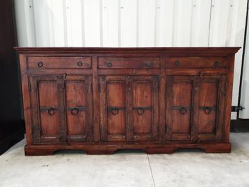 Prachtig koloniaal dressoir. Het kan geleverd worden. beschikbaar voor biedingen