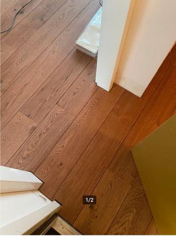 GRATIS Parketvloer 18x220cm donkerbruin, 4 platen beschikbaar voor biedingen