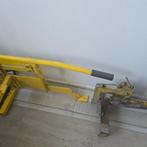 2 opknap steenknippers te koop, Doe-het-zelf en Verbouw, Gereedschap | Handgereedschap, Ophalen, Gebruikt