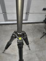 Stevig driepoot Statief, Zo goed als nieuw, 150 tot 175 cm, Met balhoofd, Ophalen of Verzenden