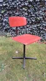 Vintage kleuter kind schoolstoel hout fineer in goede staat, Ophalen, Gebruikt, Stoel(en)