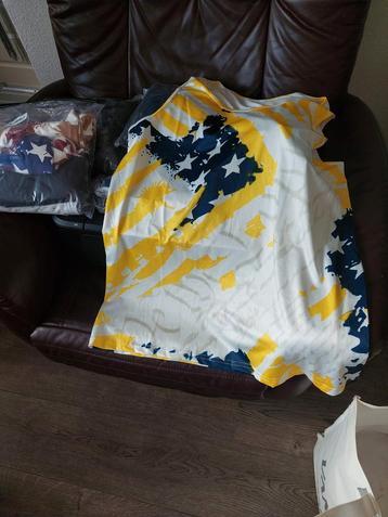 Nieuwe Thy Shurts - Maat L & XL beschikbaar voor biedingen