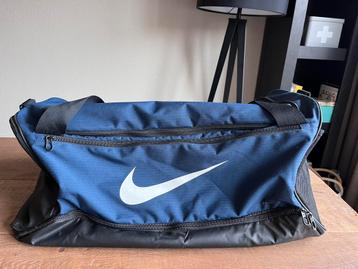 Nike sporttas (donkerblauw/zwart) met apart schoenenvak. beschikbaar voor biedingen