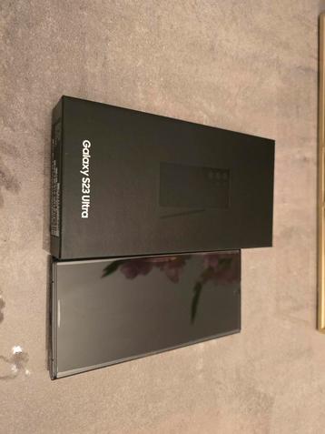 Samsung Galaxy S23 Ultra 256GB Phantom Black beschikbaar voor biedingen