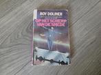 Op het scherp van de Snede - Roy Doliner ~ HH8014, Ophalen of Verzenden, Gelezen, Roy Doliner