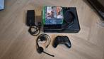 Xbox One met games en headset, Spelcomputers en Games, Games | Xbox One, Gebruikt, 1 speler, Ophalen of Verzenden, Vanaf 3 jaar