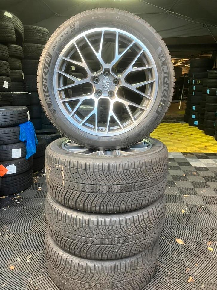 20 inch originele Porsche Macan Spyder velgen met winter, Auto-onderdelen, Banden en Velgen, Banden en Velgen, Winterbanden, 20 inch