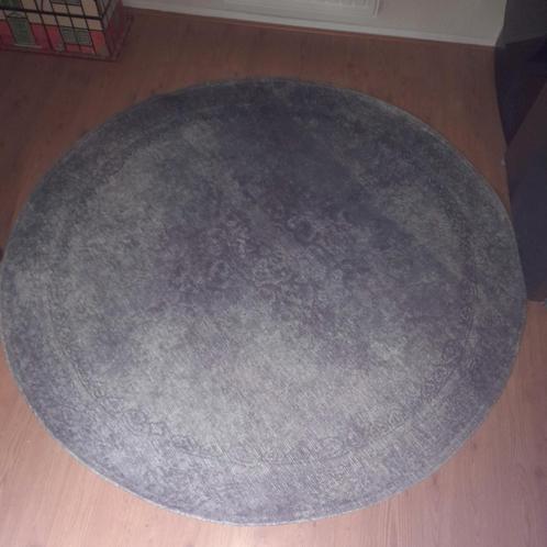 2 vloerkleden 1.20 m. & 1.60 m. rond vloerkleed, Huis en Inrichting, Stoffering | Tapijten en Kleden, Zo goed als nieuw, 150 tot 200 cm