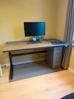 Verstelbaar bureau houten tafelblad stalen poten. 160x80, Huis en Inrichting, Ophalen, Zo goed als nieuw