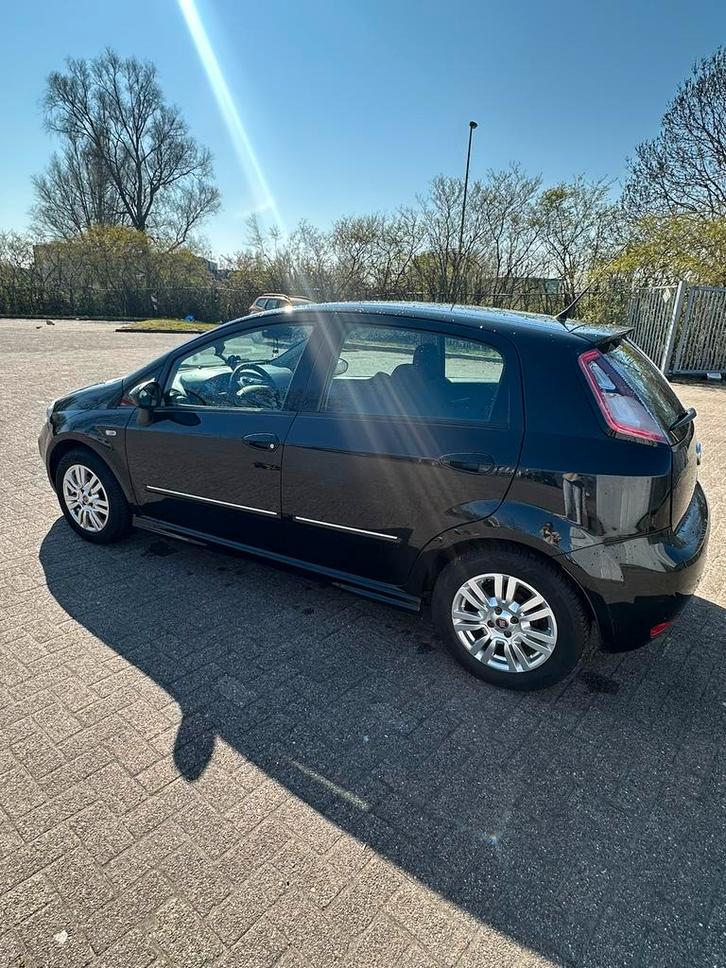 Fiat Punto 1.3 Multijet 62KW 5DR 2013 Zwart, Auto's, Fiat, Particulier, Punto, Diesel, B, Hatchback, Handgeschakeld, Origineel Nederlands