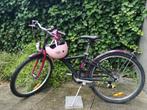 Kinderfiets B-twin poply 500 24 inch + nieuwe helm, Ophalen, Zo goed als nieuw, 20 inch of meer, Betwin