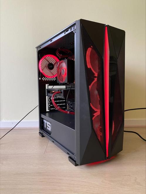 Game pc - RTX 4060 - Ryzen 5 5600 - 1 TB - 32 GB - RGB, Computers en Software, Desktop Pc's, Zo goed als nieuw, 4 Ghz of meer