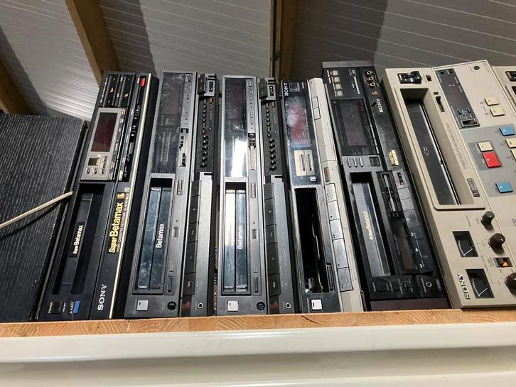 Diverse betamax videorecorders, Audio, Tv en Foto, Videospelers, Niet werkend, Betamax-speler of -recorder, Ophalen of Verzenden