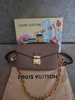 LV East West taupe kleur, Sieraden, Tassen en Uiterlijk, Tassen | Damestassen, Ophalen of Verzenden, Nieuw, Bruin, Handtas