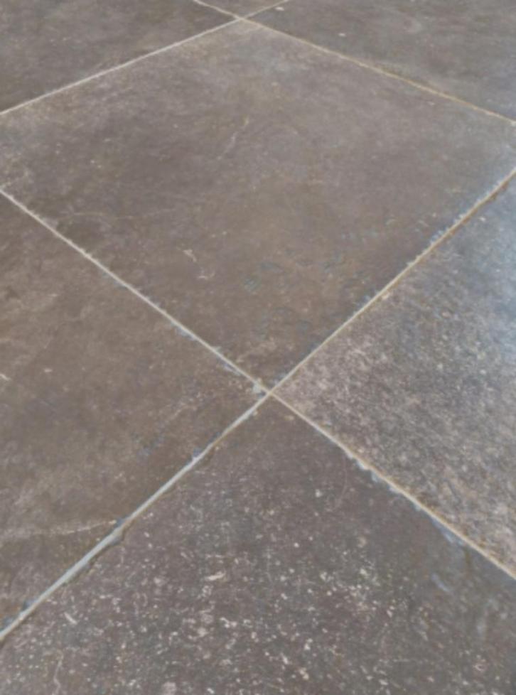 175 m2 getrommelde natuursteen 60x60 te koop op=op!, Huis en Inrichting, Stoffering | Vloerbedekking, Nieuw, Overige typen, Grijs
