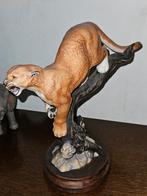 beeld van een poema op een boomstam, Ophalen, Zo goed als nieuw, Dier