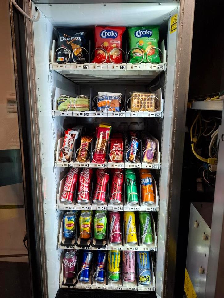 Frisdrank- en snoepautomaat voor uw bedrijf, Verzamelen, Automaten | Overige, Ophalen of Verzenden