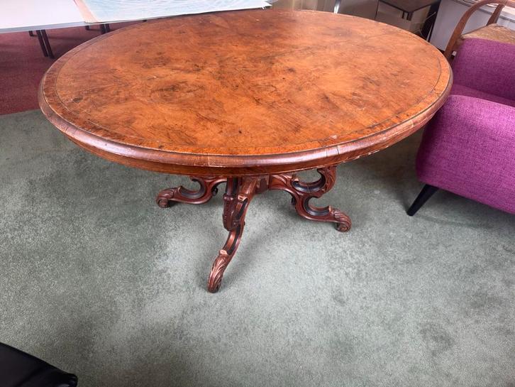 Antieke Ronde Tafel met Houten Onderstel, Antiek en Kunst, Antiek | Meubels | Tafels, Ophalen of Verzenden