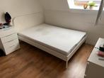 Bed 140 cm / 200 cm , wit stalen ombouw., Ophalen, Gebruikt, Wit, 140 cm