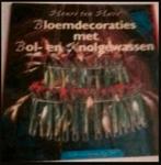 Bloemdecoratirs met bol en knolgewassen., Ophalen of Verzenden, Zo goed als nieuw
