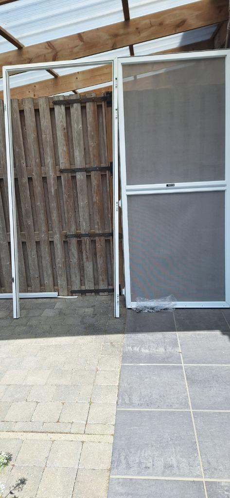 vliegendeur, Doe-het-zelf en Verbouw, Deuren en Horren, Gebruikt, Hordeur, 200 tot 215 cm, 80 tot 100 cm, Metaal, Vouwdeur, Ophalen