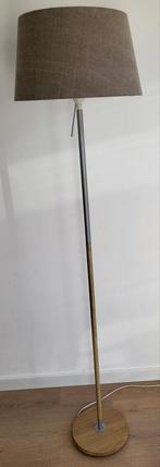 Mooie staande lamp met taupe kap, Ophalen, Crème, Rond, Zo goed als nieuw