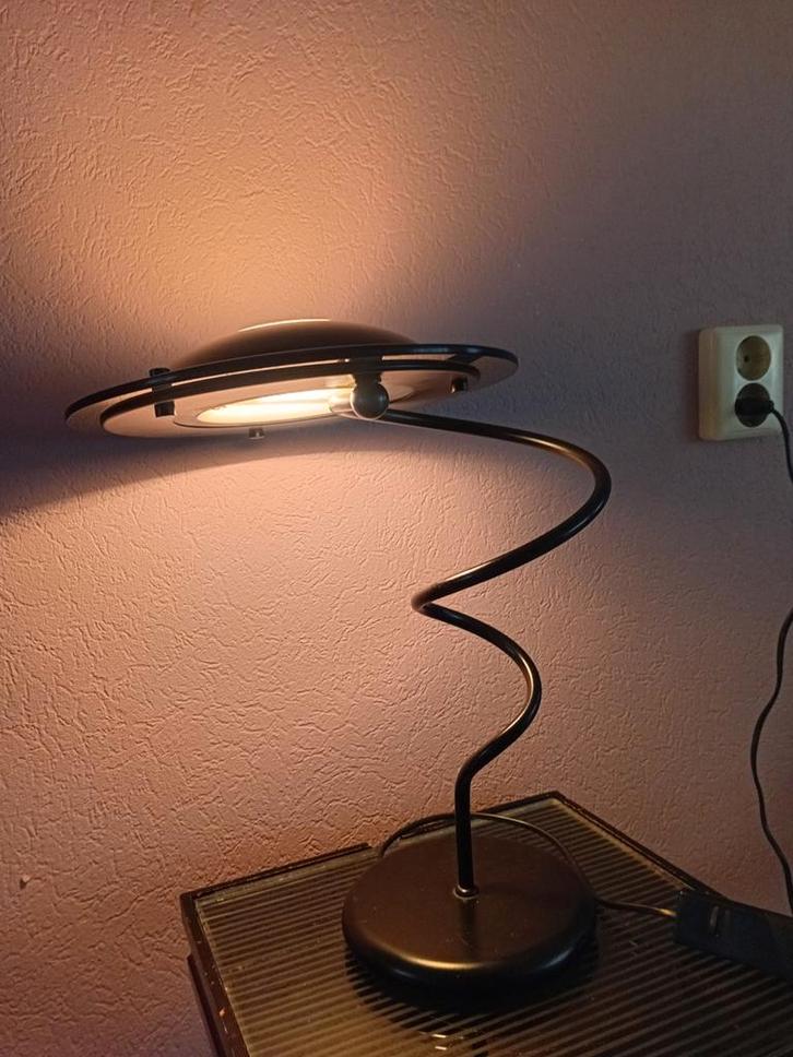 Stijlvolle vintage zwarte Steinhauer design tafellamp, Huis en Inrichting, Lampen | Tafellampen, Gebruikt, Metaal, Ophalen of Verzenden