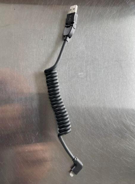 Audi "AUDIO LINK INTERFACE", kabel voor iPhone (100% Nieuw), Auto-onderdelen, Elektronica en Kabels, Audi, Nieuw, Ophalen of Verzenden