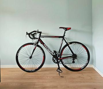 Racefiets beschikbaar voor biedingen