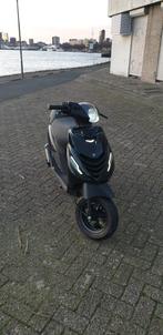 Piaggio zip 80cc vers!, Fietsen en Brommers, Scooters | Piaggio, Ophalen of Verzenden, Zo goed als nieuw, Benzine, Zip