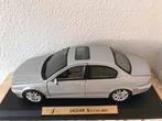 Jaguar X-Type 1:18 in nieuwstaat, Hobby en Vrije tijd, Modelauto's | 1:43, Ophalen, Zo goed als nieuw, Auto, Overige merken