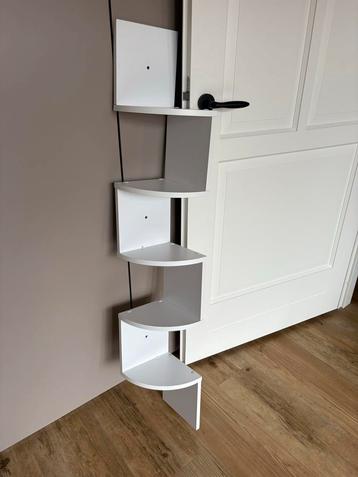 Witte Hoek Wandplank - Stijlvol & Praktisch beschikbaar voor biedingen