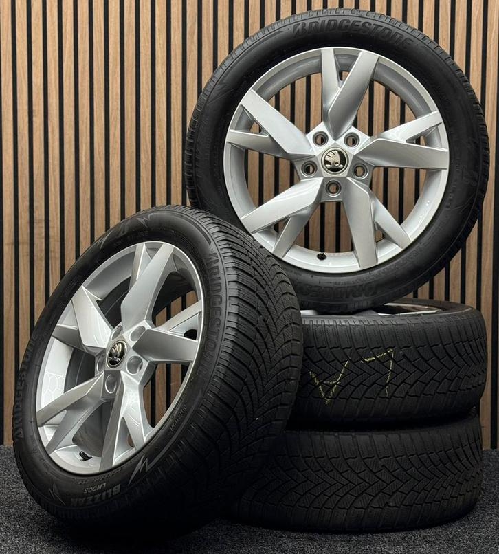 Originele 17 inch Skoda Octavia 5E 5x112 ET46 Bridgestone, Auto-onderdelen, Banden en Velgen, Banden en Velgen, Winterbanden, 17 inch