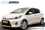 Toyota Yaris 1.5 Full Hybrid | Panoramadak | Camera | Keyles, Euro 5, Gebruikt, Zwart, 4 cilinders